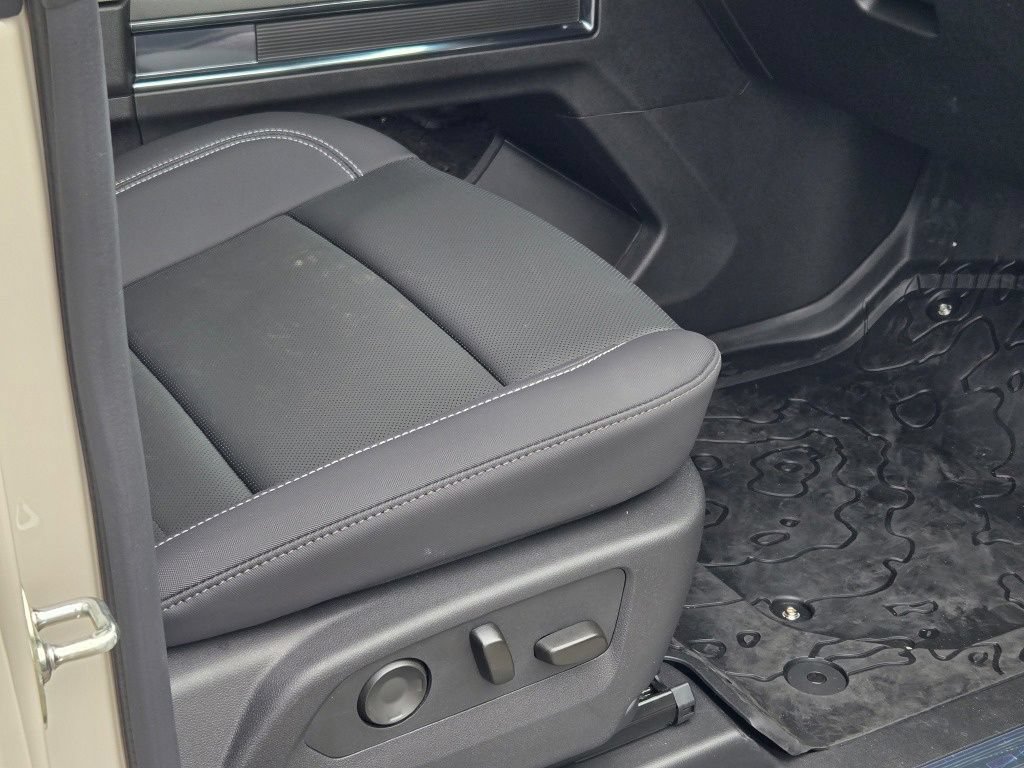 New 2026 GMC Hummer EV 4x4 Crew Cab image 17