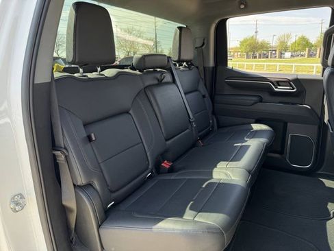 Used 2025 GMC Sierra 1500 SLT image 28