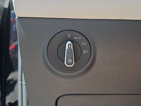 New 2026 Volkswagen Taos S AWD/4WD image 8