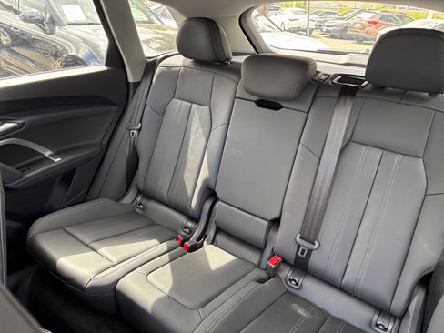 Used 2025 Audi Q5 Premium Plus w/ Premium Plus AWD/4WD image 16