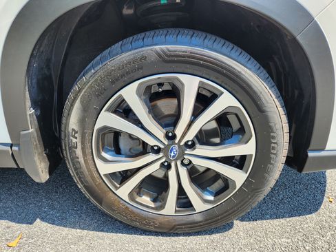 Certified 2023 Subaru Forester Limited AWD/4WD image 7