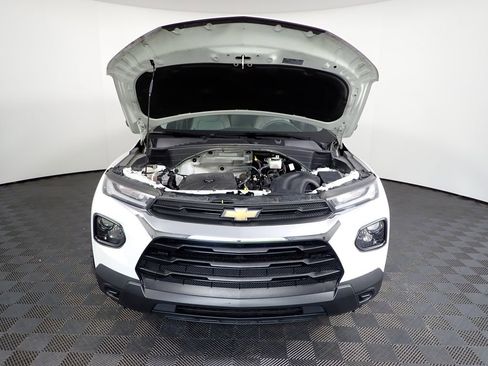 Used 2021 Chevrolet TrailBlazer LS AWD/4WD image 36