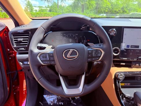 Certified 2025 Lexus NX 250 FWD w/ Towing Package (2000 Lbs) image 18
