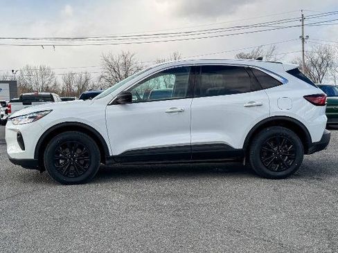 Certified 2023 Ford Escape Active AWD/4WD image 6