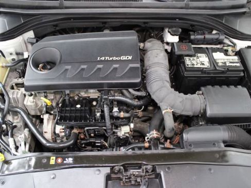 Used 2017 Hyundai Elantra ECO image 26