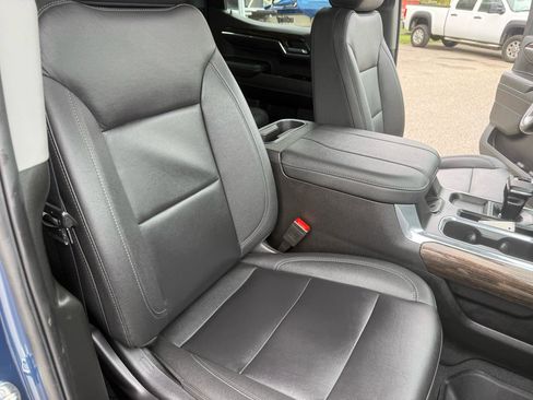 Used 2024 GMC Sierra 1500 Elevation w/ Elevation Premium Package AWD/4WD image 13