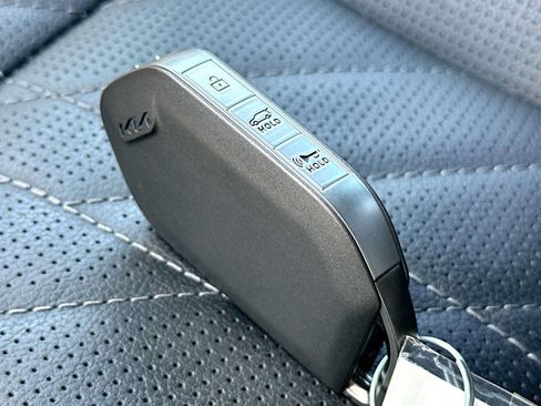Used 2025 Kia Telluride EX X-Line AWD/4WD image 29