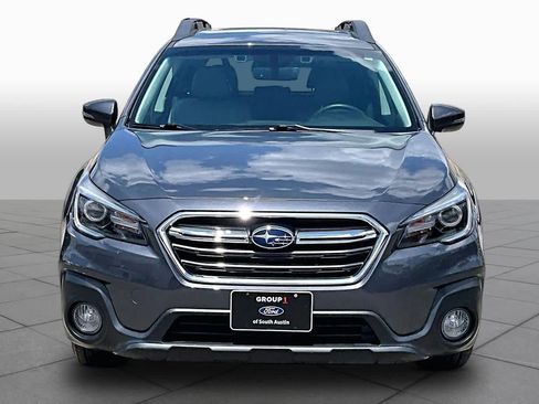 Used 2018 Subaru Outback 3.6R Limited AWD/4WD image 6