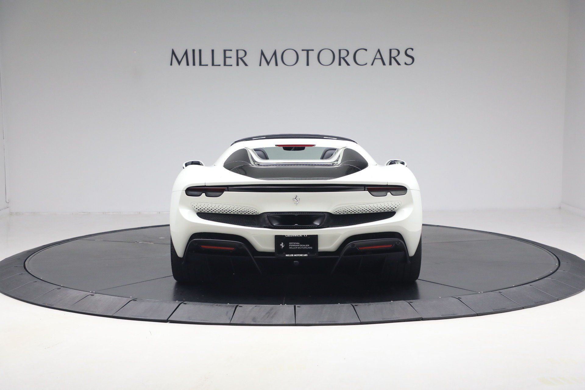 Used 2025 Ferrari 296 GTS RWD image 6