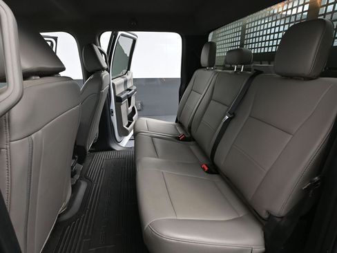 Used 2022 Ford F250 XL w/ Power Equipment Group image 36