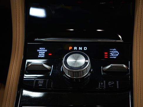 Used 2024 Jeep Grand Cherokee Summit AWD/4WD image 19