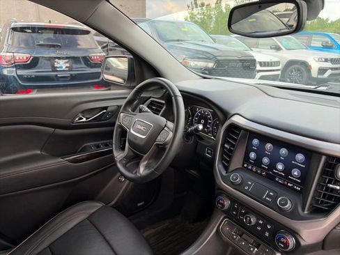 Used 2023 GMC Acadia AT4 w/ Technology Package AWD/4WD image 7