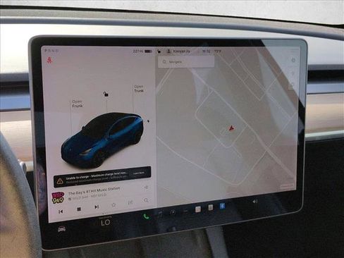 Used 2021 Tesla Model Y Long Range image 9