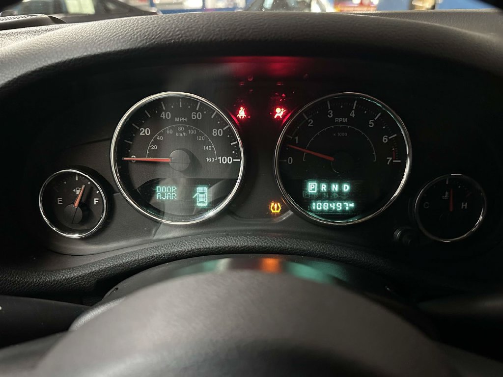 Used 2018 Jeep Wrangler Unlimited Sport S AWD/4WD image 22