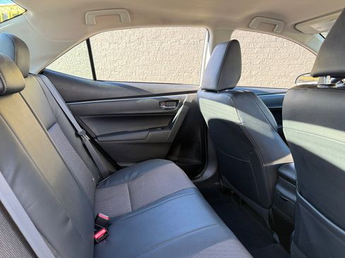 Used 2014 Toyota Corolla S image 17