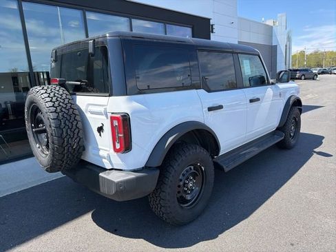 New 2026 Ford Bronco Outer Banks AWD/4WD image 3