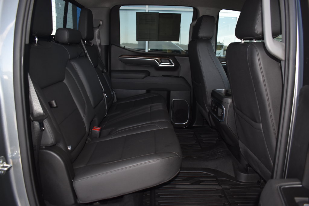 Used 2026 GMC Sierra 1500 Elevation w/ Elevation Premium Package AWD/4WD image 16