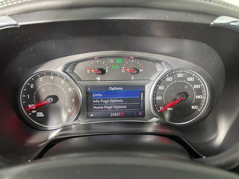 Used 2025 Chevrolet Blazer LT AWD/4WD image 17