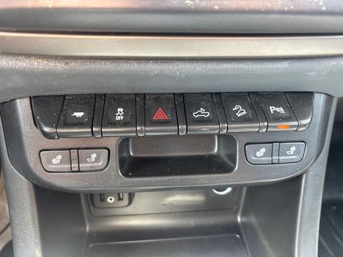 Used 2022 Chevrolet Colorado Z71 image 24