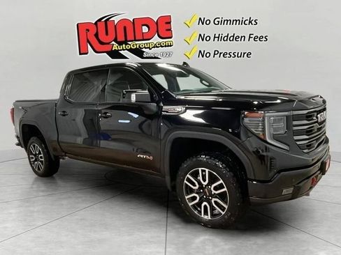 Used 2025 GMC Sierra 1500 AT4 w/ AT4 Preferred Package image 7