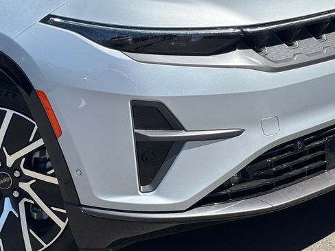 Used 2025 Jeep Wagoneer S Limited image 7