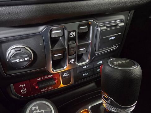 New 2026 Jeep Gladiator Willys image 24