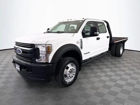 Used 2018 Ford F550 4x4 Crew Cab Super Duty image 3