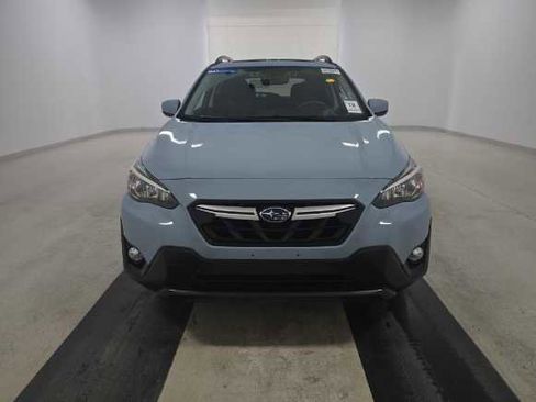 Used 2022 Subaru Crosstrek 2.0i Premium w/ Moonroof Package image 2