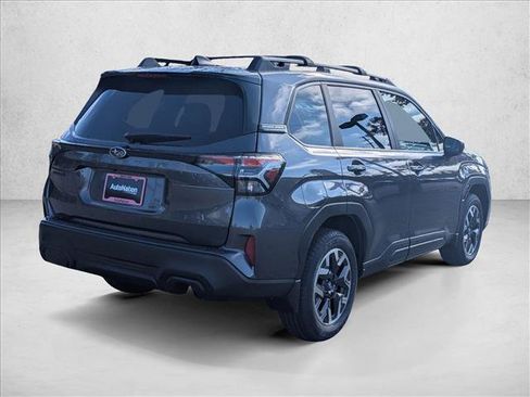 Used 2026 Subaru Forester Premium AWD/4WD image 2