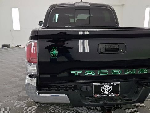 Certified 2021 Toyota Tacoma TRD Off-Road image 3