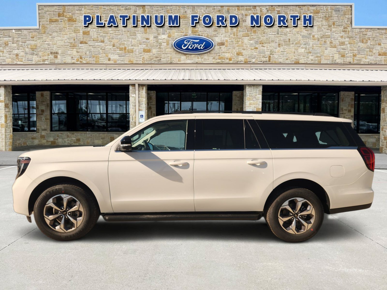 New 2027 Ford Expedition Max Active RWD image 3