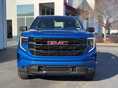 Used 2023 GMC Sierra 1500 Elevation w/ LPO, Elevation Black Package image 3