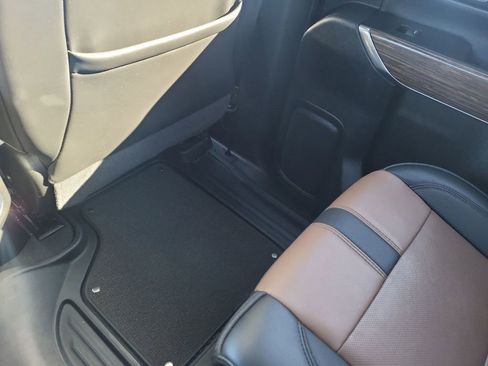 Used 2021 Chevrolet Silverado 2500 High Country w/ Z71 Off-Road Package image 14