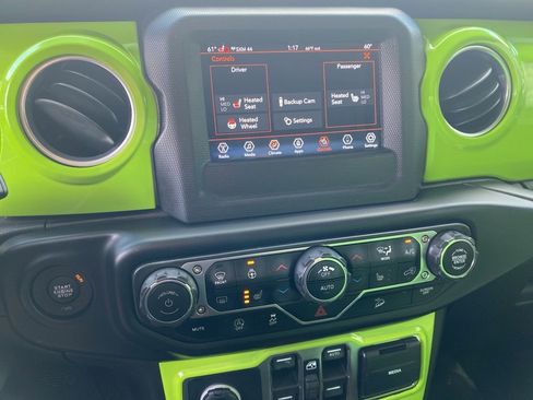 Used 2019 Jeep Wrangler Unlimited Sahara w/ Cold Weather Group image 18