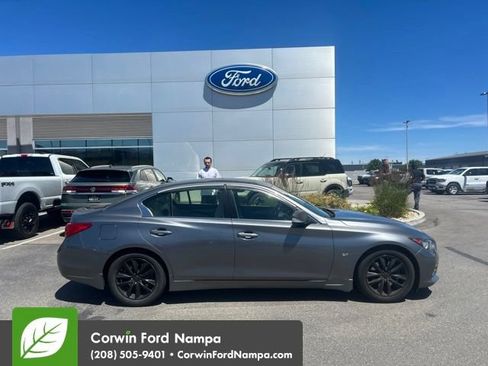 Used 2015 INFINITI Q50 Premium w/ Navigation Package RWD image 4