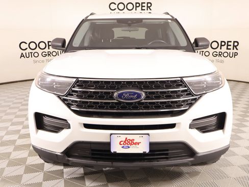 Used 2023 Ford Explorer XLT RWD image 9