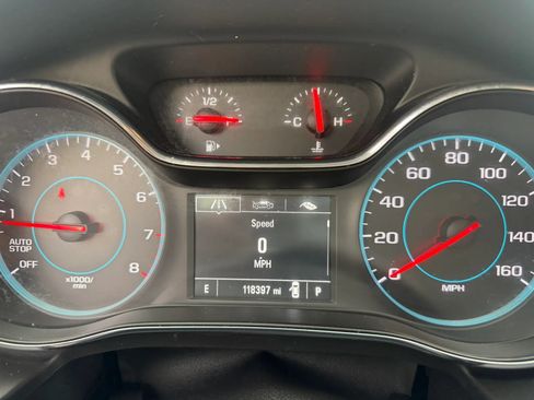 Used 2017 Chevrolet Cruze LS FWD image 14