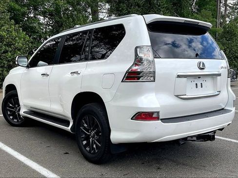 Used 2023 Lexus GX 460 Premium w/ Premium Package AWD/4WD image 6