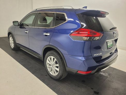 Used 2017 Nissan Rogue SV FWD image 5