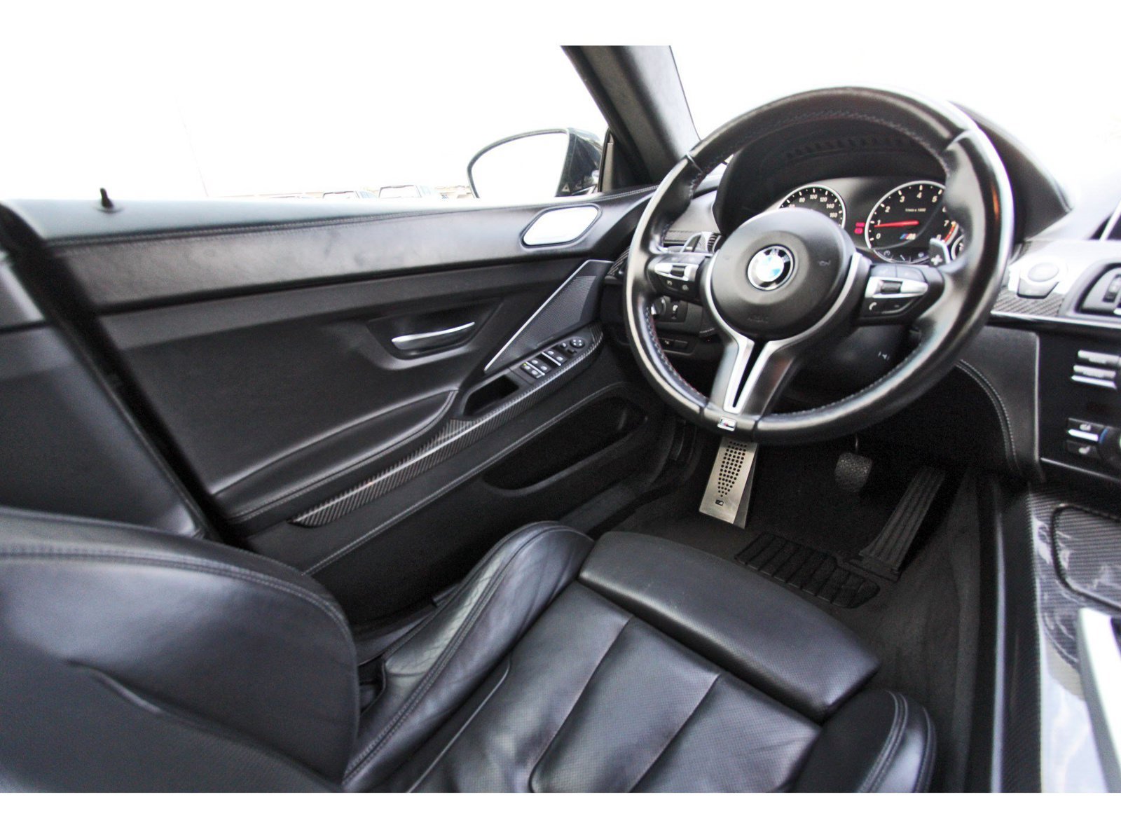 Used 2017 BMW M6 Gran Coupe RWD image 9