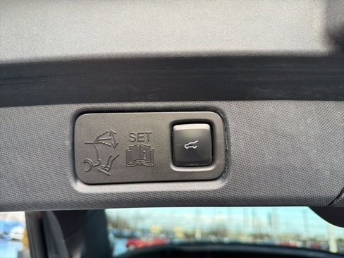 Used 2023 Ford Mustang Mach-E Premium image 39