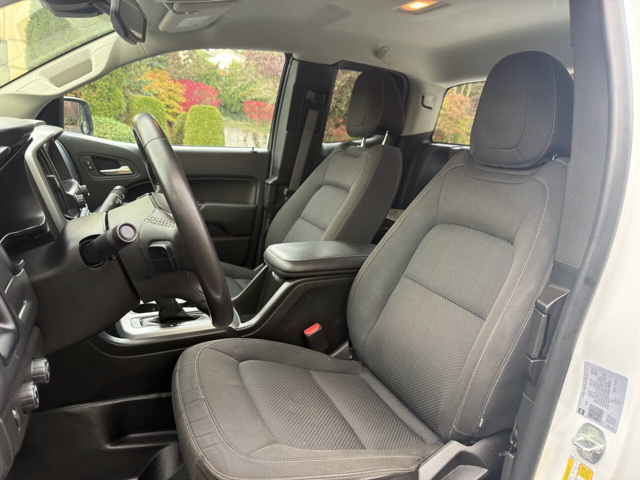 Used 2022 Chevrolet Colorado LT w/ Fleet Safety Package AWD/4WD image 10