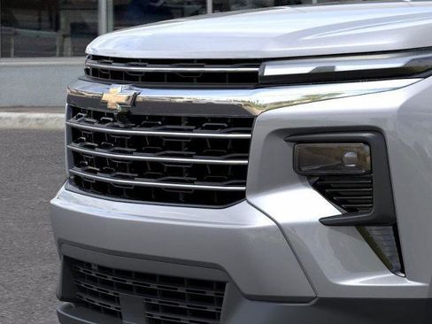 New 2026 Chevrolet Traverse LT w/ Sun and Wheel Package FWD image 46