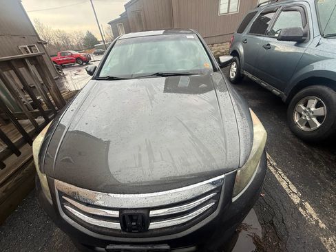 Used 2011 Honda Accord EX-L image 10