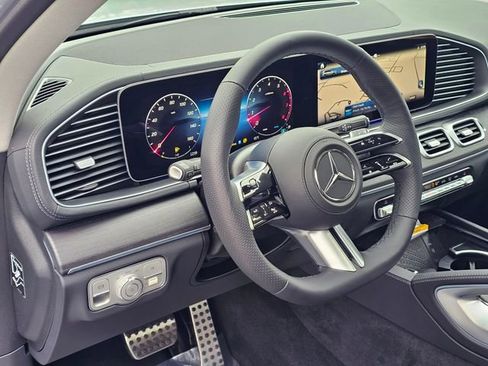 New 2026 Mercedes-Benz GLS 450 4MATIC image 16
