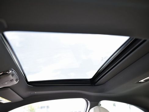 Used 2025 BMW 230i Coupe image 19