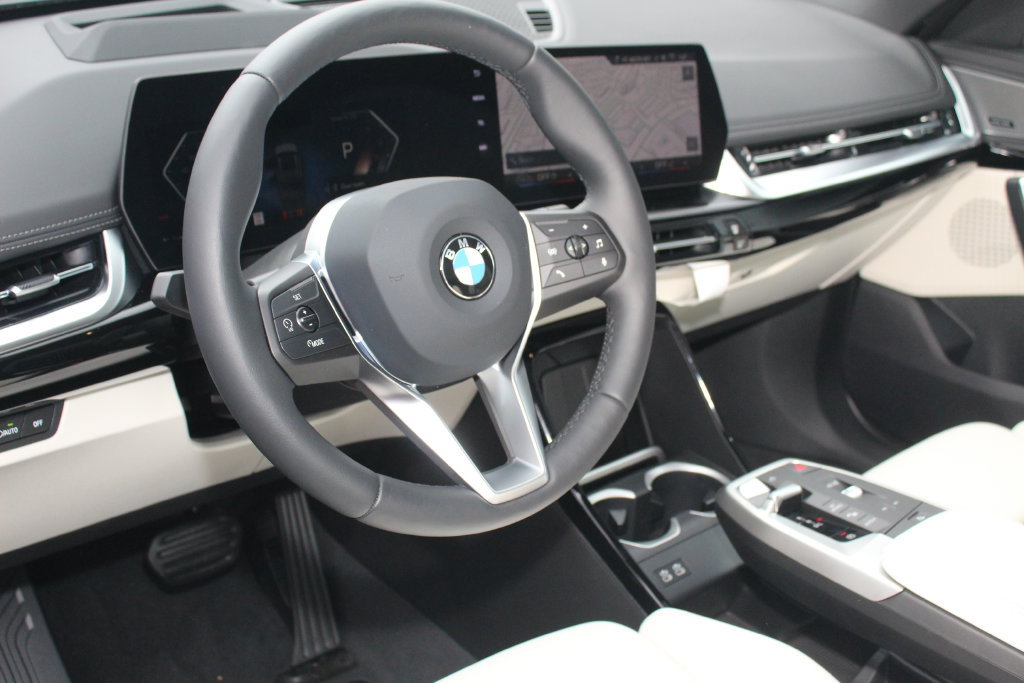 Used 2026 BMW X1 xDrive28i w/ Technology Package AWD/4WD image 12