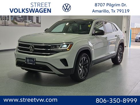 Certified 2022 Volkswagen Atlas Cross Sport SE w/ Panoramic Sunroof Package AWD/4WD image 1
