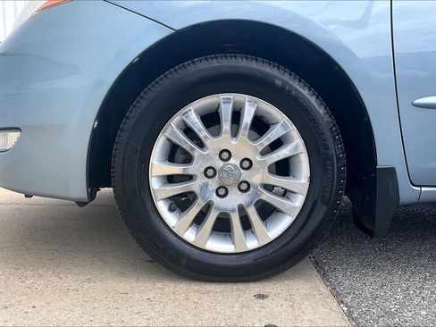 Used 2010 Toyota Sienna XLE FWD image 11