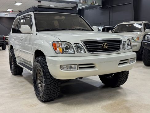 Used 2001 Lexus LX 470 4WD image 3